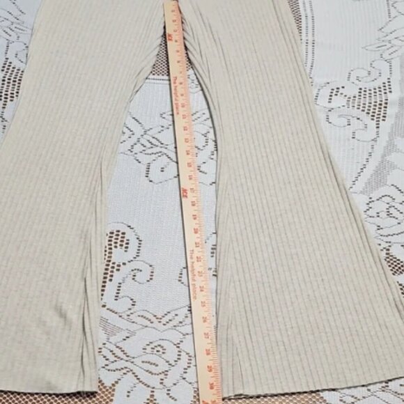 H&M Cream Flare Pants - Picture 2 of 7